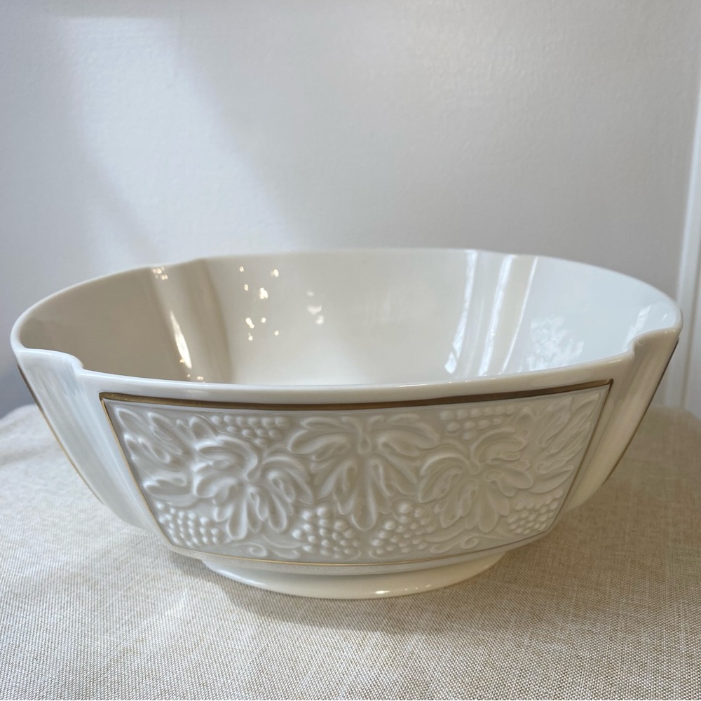 Vintage Lenox Large 10" Bordeaux Collection Retired Footed Bowl, With Gold Trim